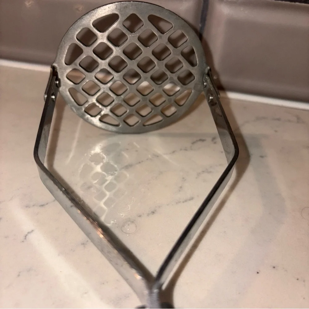 Ekco Flint Vanadium Arrow Head Potato Masher 9 1/2